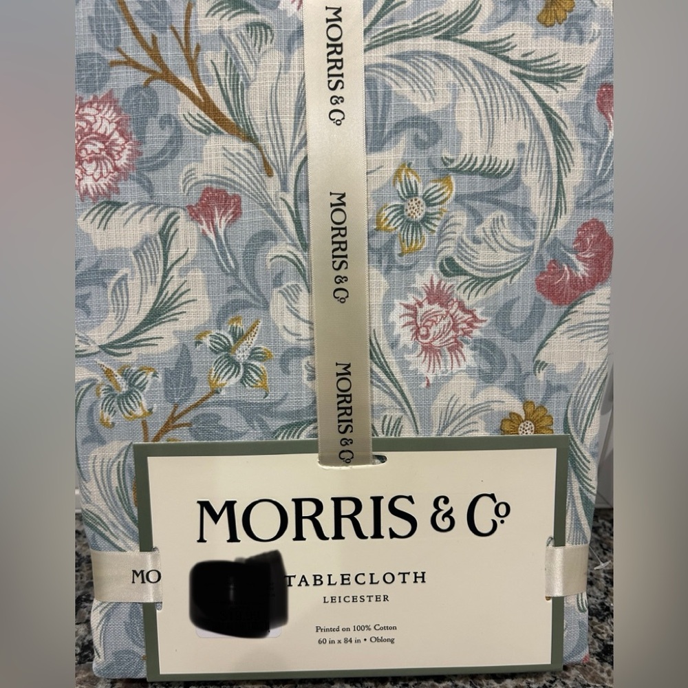 William  MORRIS & CO. Leicester Floral Pastel Spring Cotton Tablecloth 60”x84”